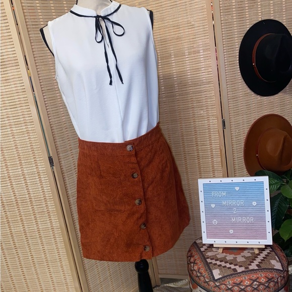 EUC SHEIN Corduroy Skirt - Picture 3 of 5